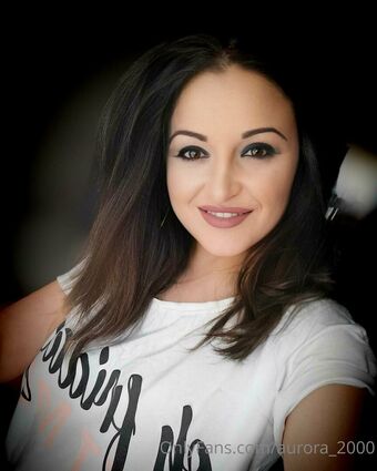 aurora_2000 Nakenläckor OnlyFans Foto 18
