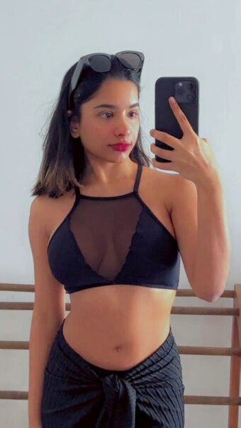 Aurora Sinclair Nakenläckor OnlyFans Foto 59