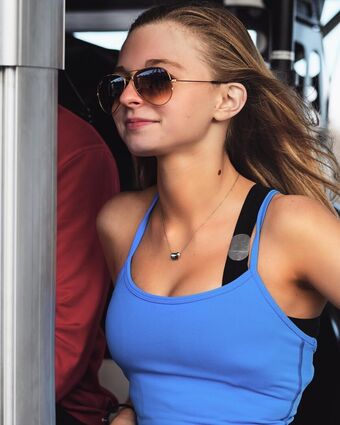 Aurora Straus