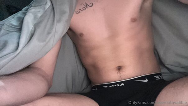available247 Nakenläckor OnlyFans Foto 2