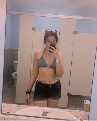 Avarodes Nakenläckor OnlyFans Foto 11