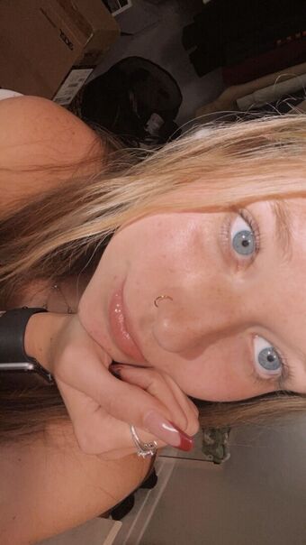 Avarodes Nakenläckor OnlyFans Foto 14