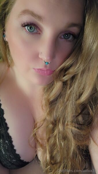 aviva35 Nakenläckor OnlyFans Foto 15