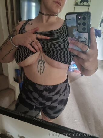 axarite Nakenläckor OnlyFans Foto 31
