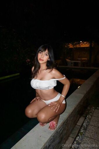 ayats Nakenläckor OnlyFans Foto 14