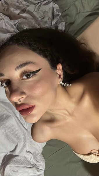 Ayla21 Nakenläckor OnlyFans Foto 2