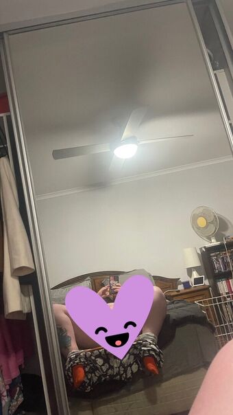 Babychickz Nakenläckor OnlyFans Foto 3