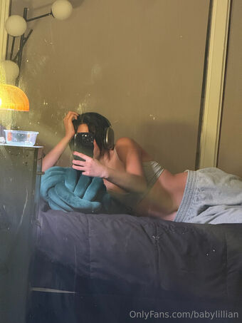 babylillian Nakenläckor OnlyFans Foto 59
