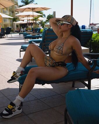 Ballyy Nakenläckor OnlyFans Foto 45