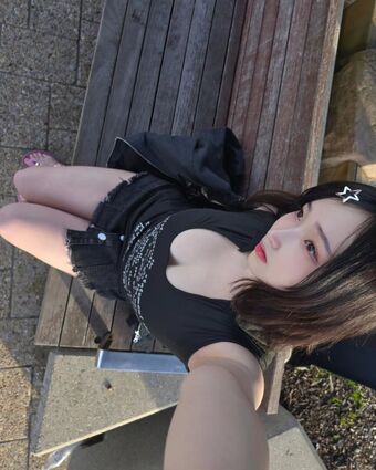 bambi_jesuis Nakenläckor OnlyFans Foto 8