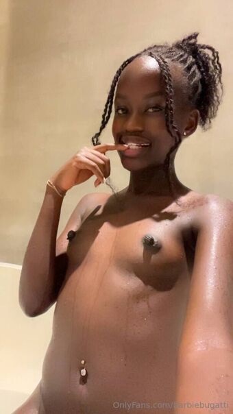 barbiebugatti Nakenläckor OnlyFans Foto 140