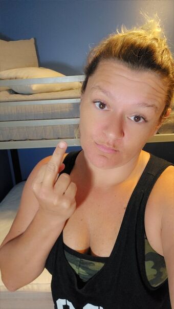 Basedmama Nakenläckor OnlyFans Foto 19