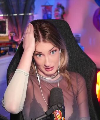 BasicWitGirl