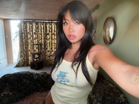 Beabadoobee Nakenläckor OnlyFans Foto 36