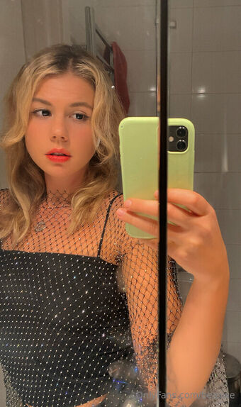 beaswe Nakenläckor OnlyFans Foto 7