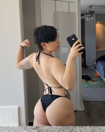 Beebinch Nakenläckor OnlyFans Foto 55