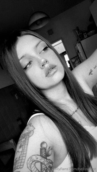 belissaa Nakenläckor OnlyFans Foto 1