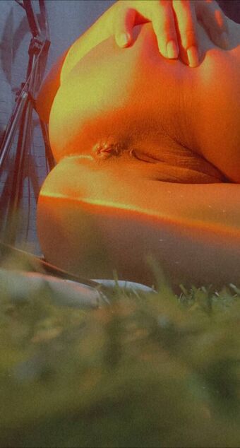Bellapark69 Nakenläckor OnlyFans Foto 22