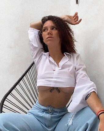 Beluonly Nakenläckor OnlyFans Foto 5