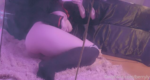 berryly Nakenläckor OnlyFans Foto 29