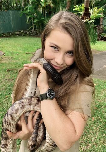 Bindi Irwin Nakenläckor OnlyFans Foto 3