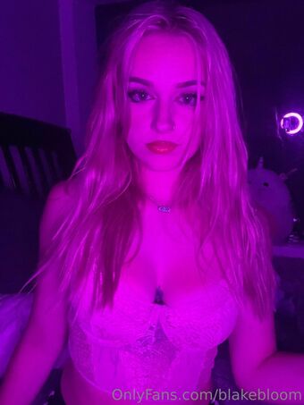 blakebloom Nakenläckor OnlyFans Foto 27