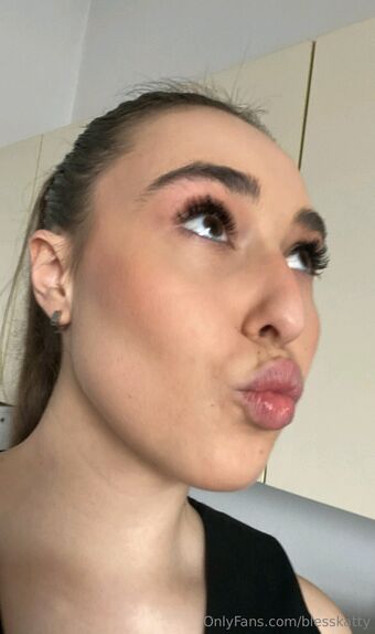 blesskatty Nakenläckor OnlyFans Foto 6