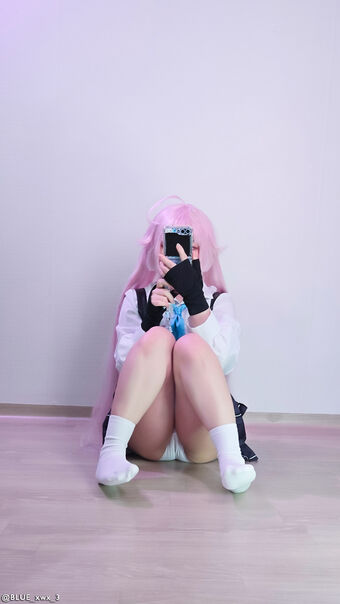 Blue Ming Nakenläckor OnlyFans Foto 1