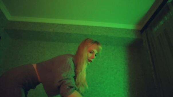 Bluewhisper Nakenläckor OnlyFans Foto 2