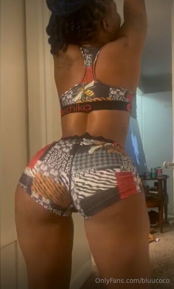bluucoco Nakenläckor OnlyFans Foto 18