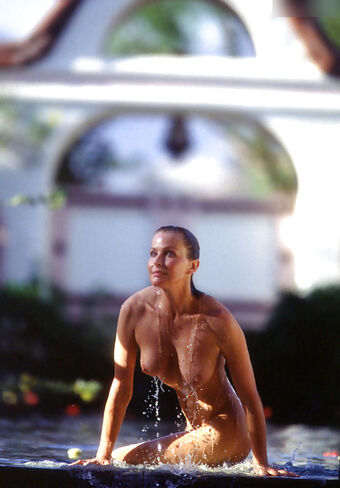 Bo Derek Nakenläckor OnlyFans Foto 27