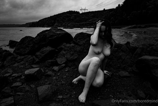 boredmind Nakenläckor OnlyFans Foto 4