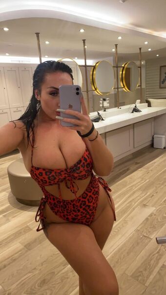 bossbabe293c Nakenläckor OnlyFans Foto 4