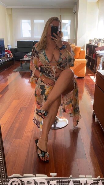bplaka Nakenläckor OnlyFans Foto 6