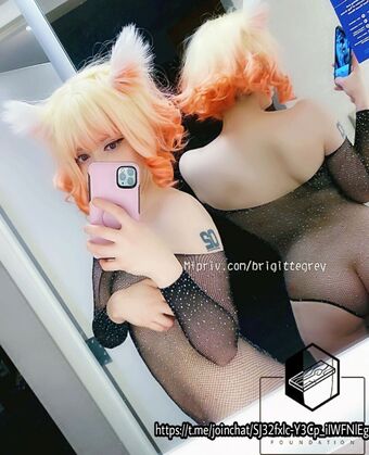 Brigitte Grey Nakenläckor OnlyFans Foto 19