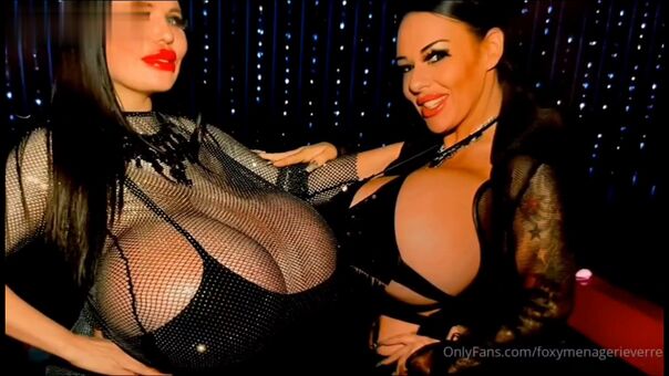 Brooks Wild Nakenläckor OnlyFans Foto 31