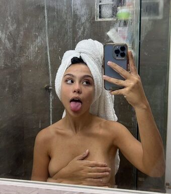 Bruna16 Nakenläckor OnlyFans Foto 10