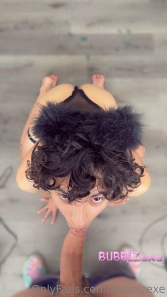 bubblzexe Nakenläckor OnlyFans Foto 32