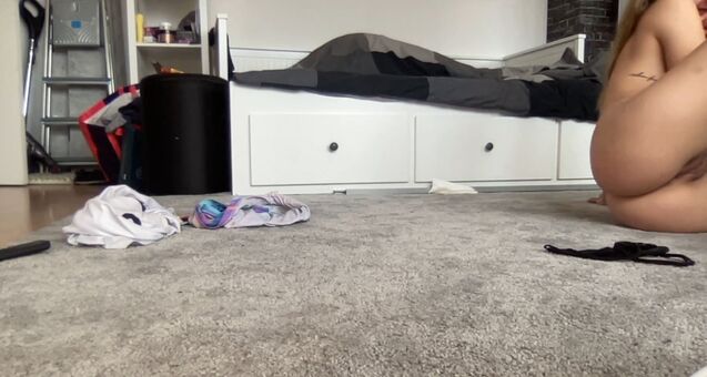 Bubucream Nakenläckor OnlyFans Foto 1