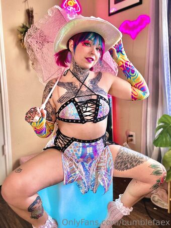 bumblefaex Nakenläckor OnlyFans Foto 4