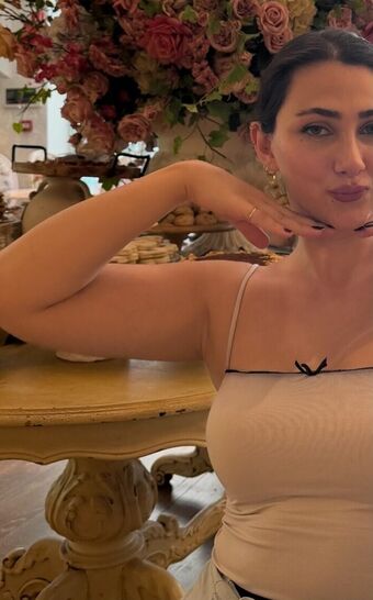 Buse Aydın Nakenläckor OnlyFans Foto 13