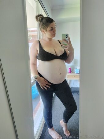 busty.ally