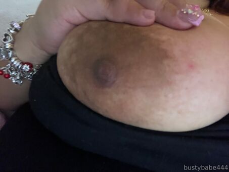 bustybabe44