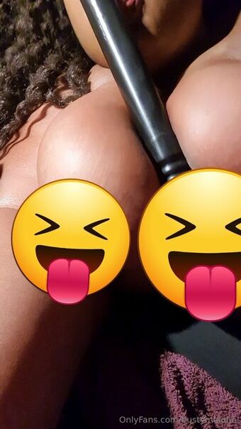 bustymalone Nakenläckor OnlyFans Foto 34