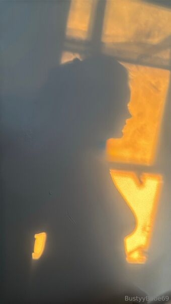 bustyybabe69 Nakenläckor OnlyFans Foto 5