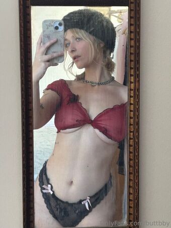 buttbby Nakenläckor OnlyFans Foto 26