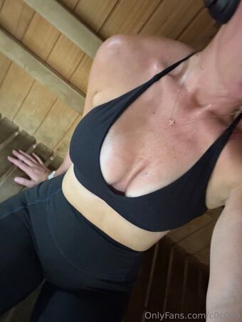c0c089 Nakenläckor OnlyFans Foto 14