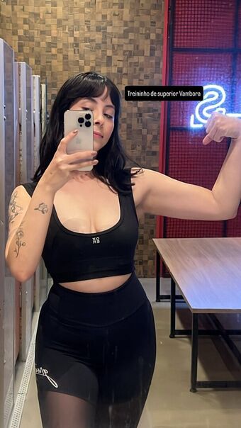 Ca_rou Nakenläckor OnlyFans Foto 23