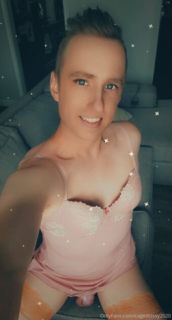 cagedsissy2020 Nakenläckor OnlyFans Foto 14