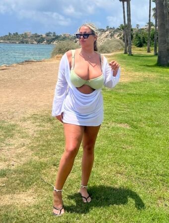 Caitlin G